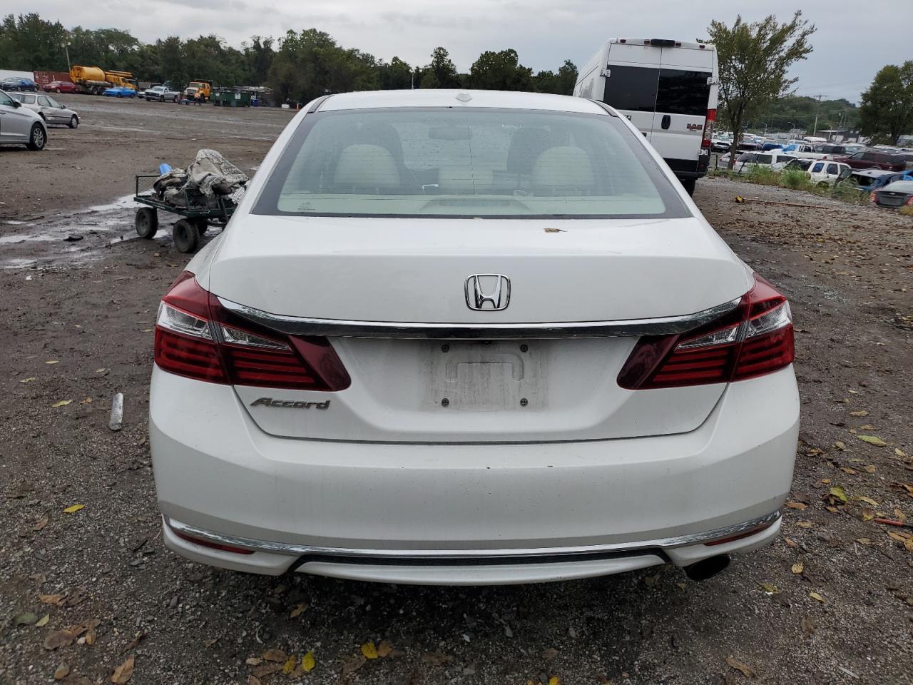 1HGCR2F87HA057038 2017 Honda Accord Exl