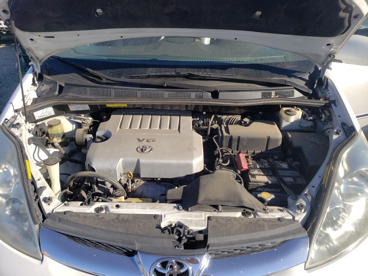 5TDZK22C48S123765 2008 Toyota Sienna Xle