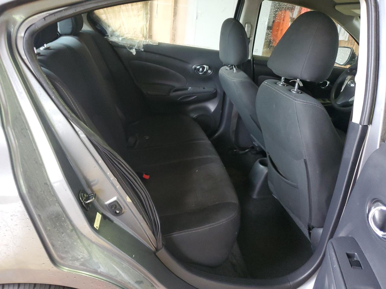 2019 Nissan Versa S VIN: 3N1CN7AP9KL863021 Lot: 73498174