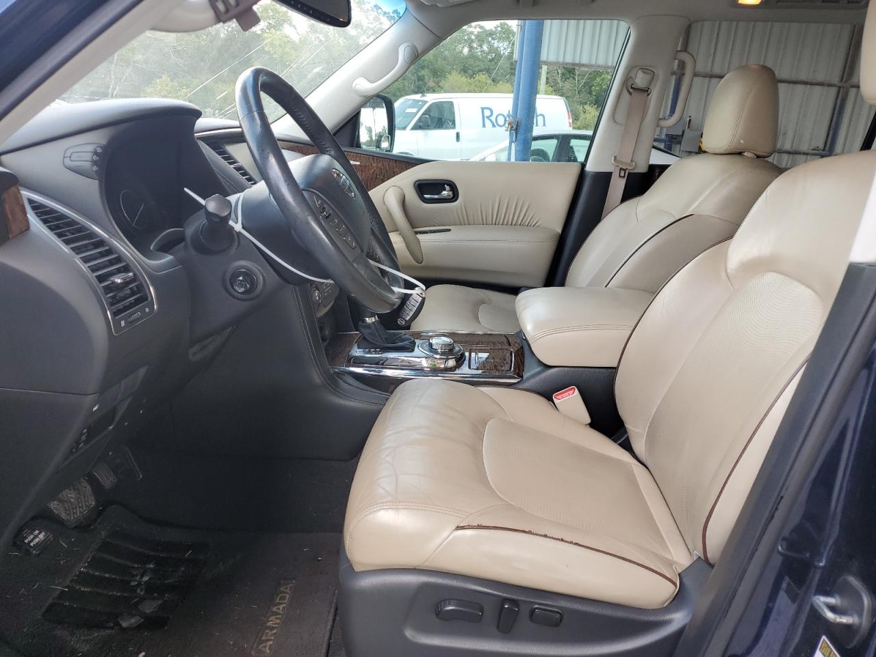 JN8AY2NC4H9500685 2017 Nissan Armada Sv