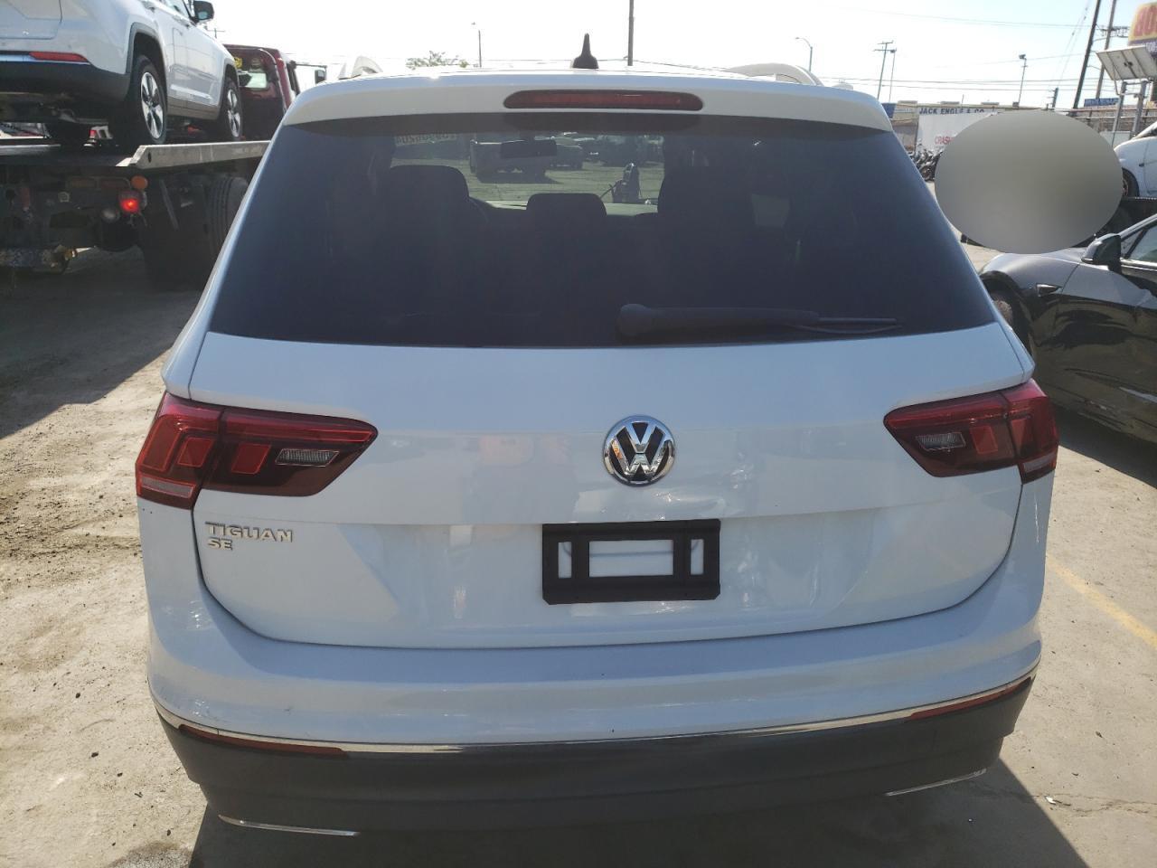 3VV3B7AX4LM002672 2020 Volkswagen Tiguan Se