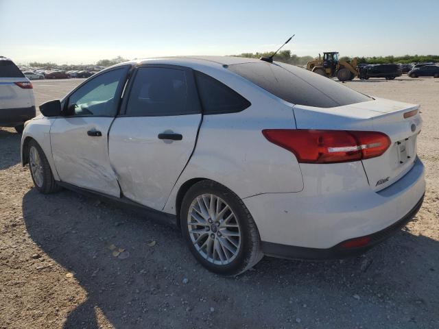 Sedans FORD FOCUS 2015 White