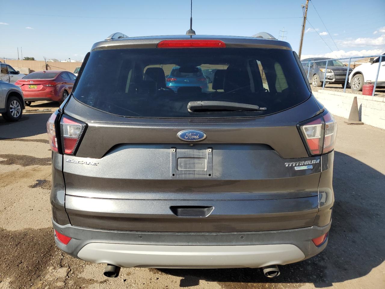 1FMCU9J94HUC79441 2017 Ford Escape Titanium