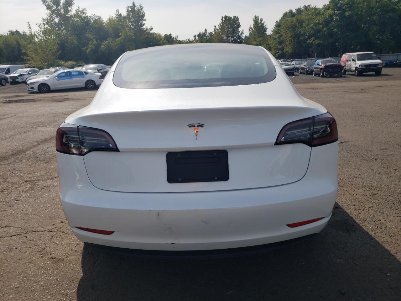 5YJ3E1EA2PF479698 2023 Tesla Model 3