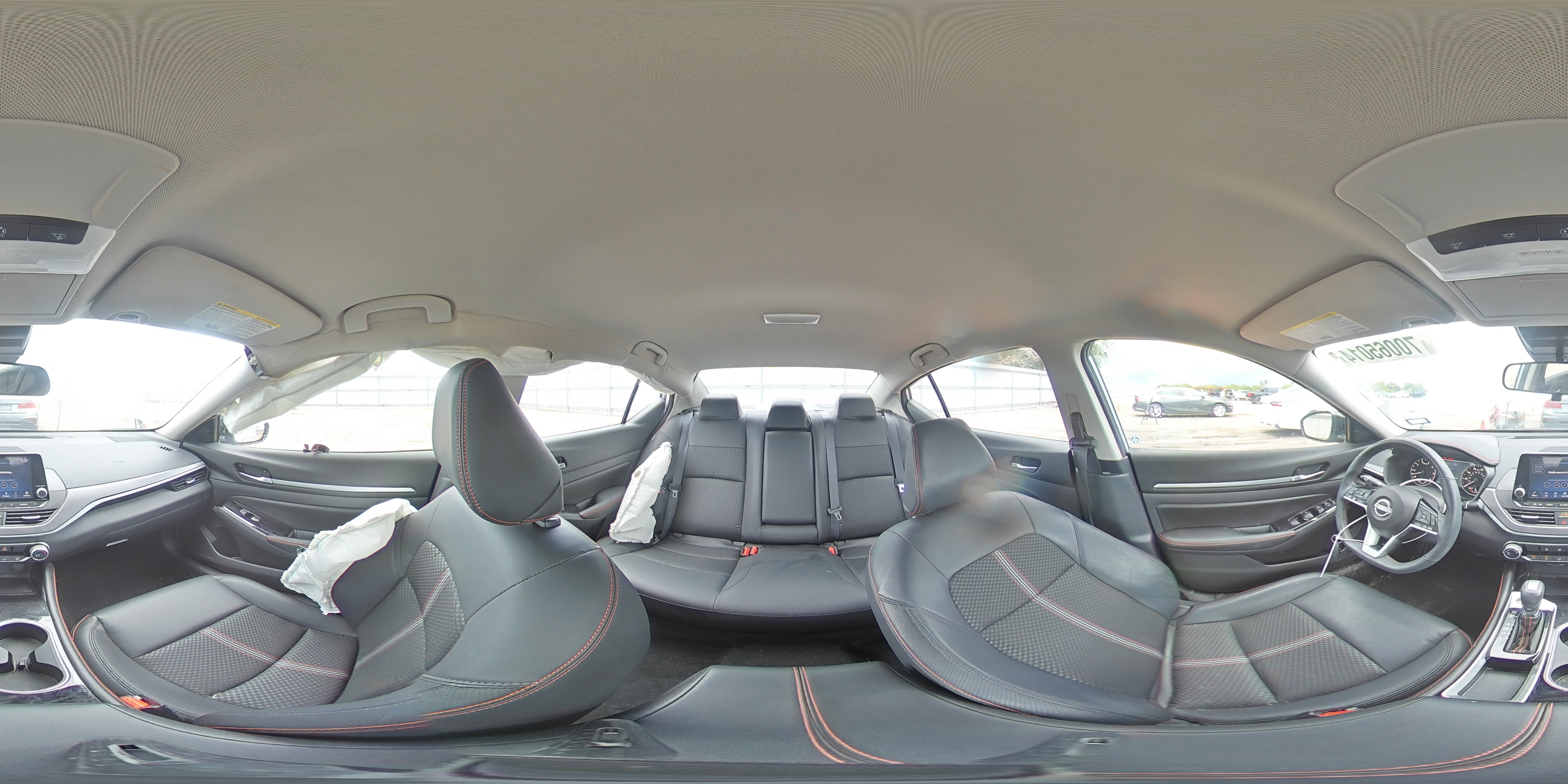 2024 Nissan Altima - Image 12