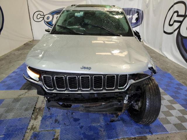  JEEP GRAND CHER 2023 Серебристый