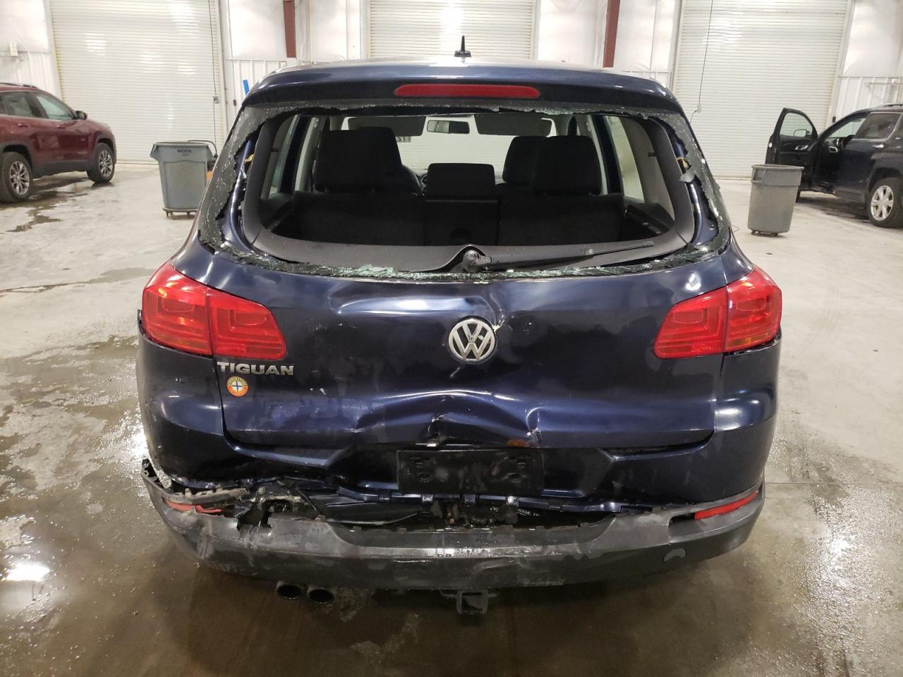 WVGAV7AX2CW526041 2012 Volkswagen Tiguan S