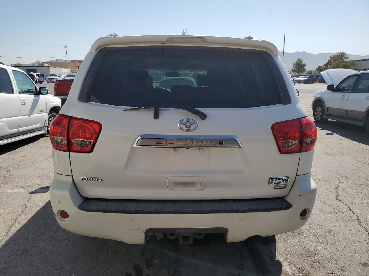 5TDDW5G12AS028084 2010 Toyota Sequoia Platinum