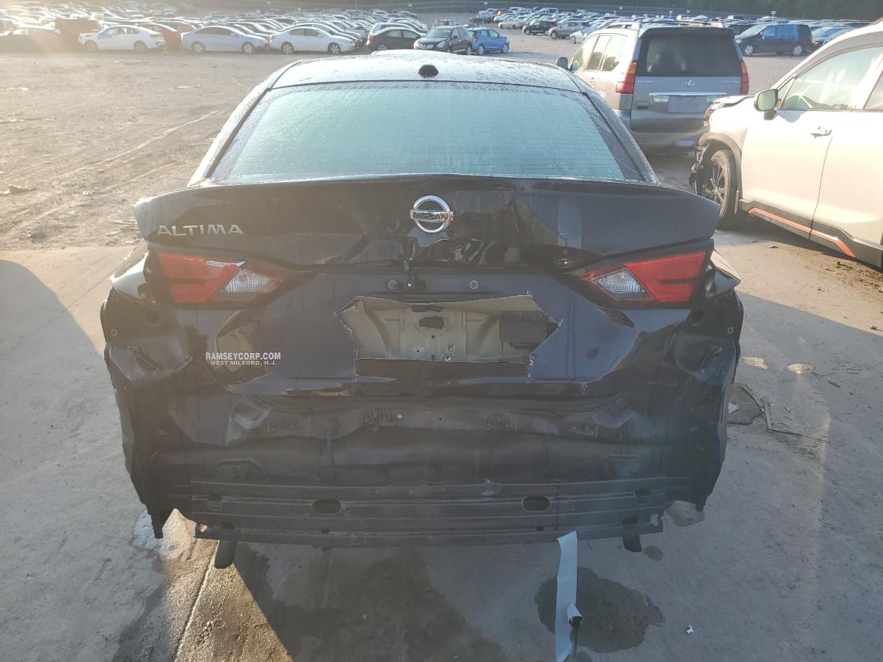 1N4BL4BV1KN324604 2019 Nissan Altima S