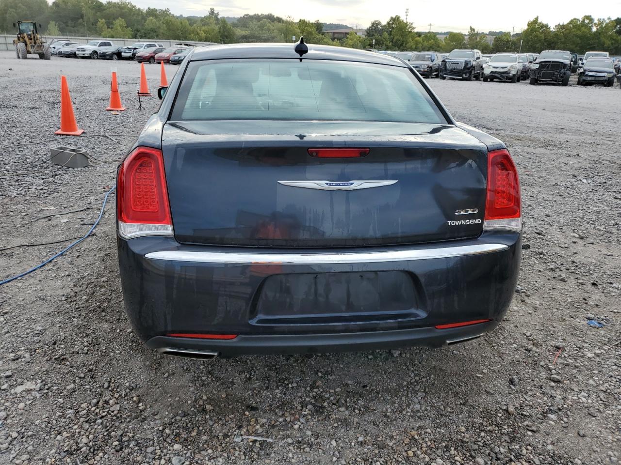 2019 Chrysler 300 Limited VIN: 2C3CCAEG7KH704375 Lot: 70309344