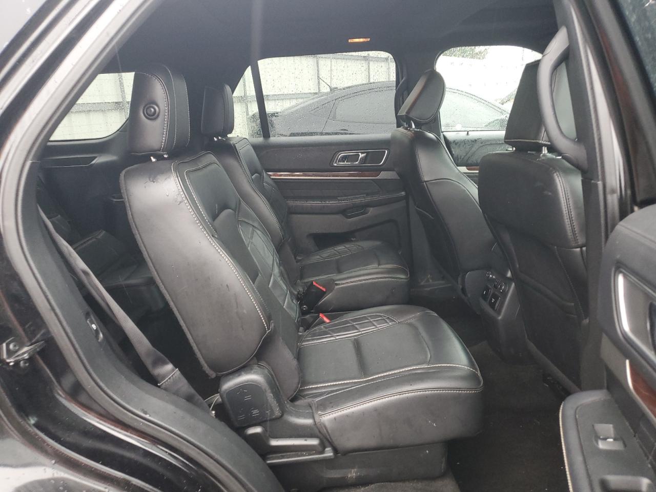 1FM5K8HT0JGA23098 2018 Ford Explorer Platinum