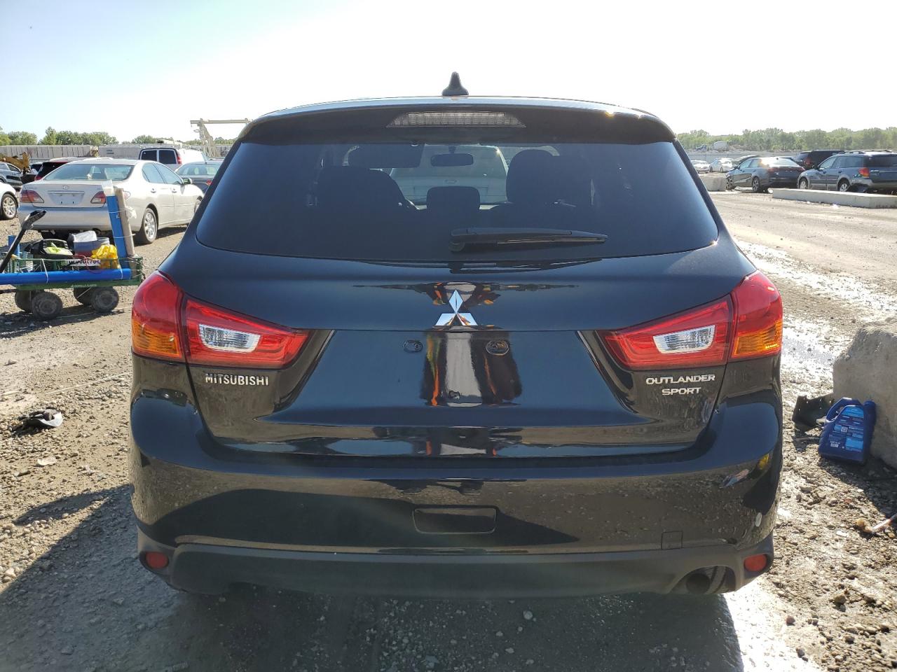 2017 Mitsubishi Outlander - Image 6