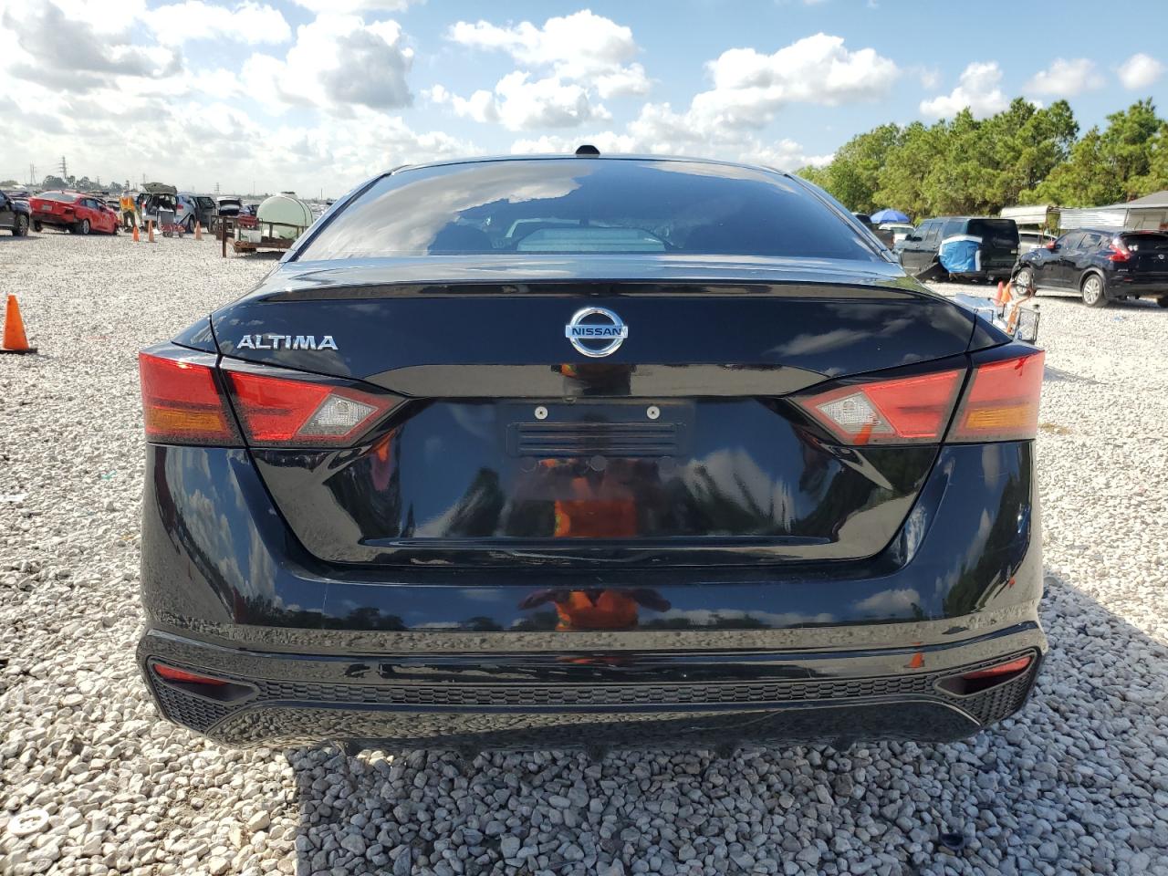 2019 Nissan Altima S VIN: 1N4BL4BV0KN315697 Lot: 71070144