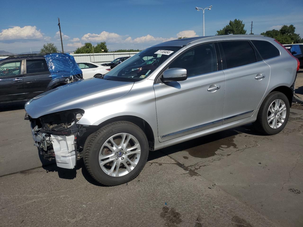 YV4612RK6F2710201 2015 VOLVO XC60 - Image 1