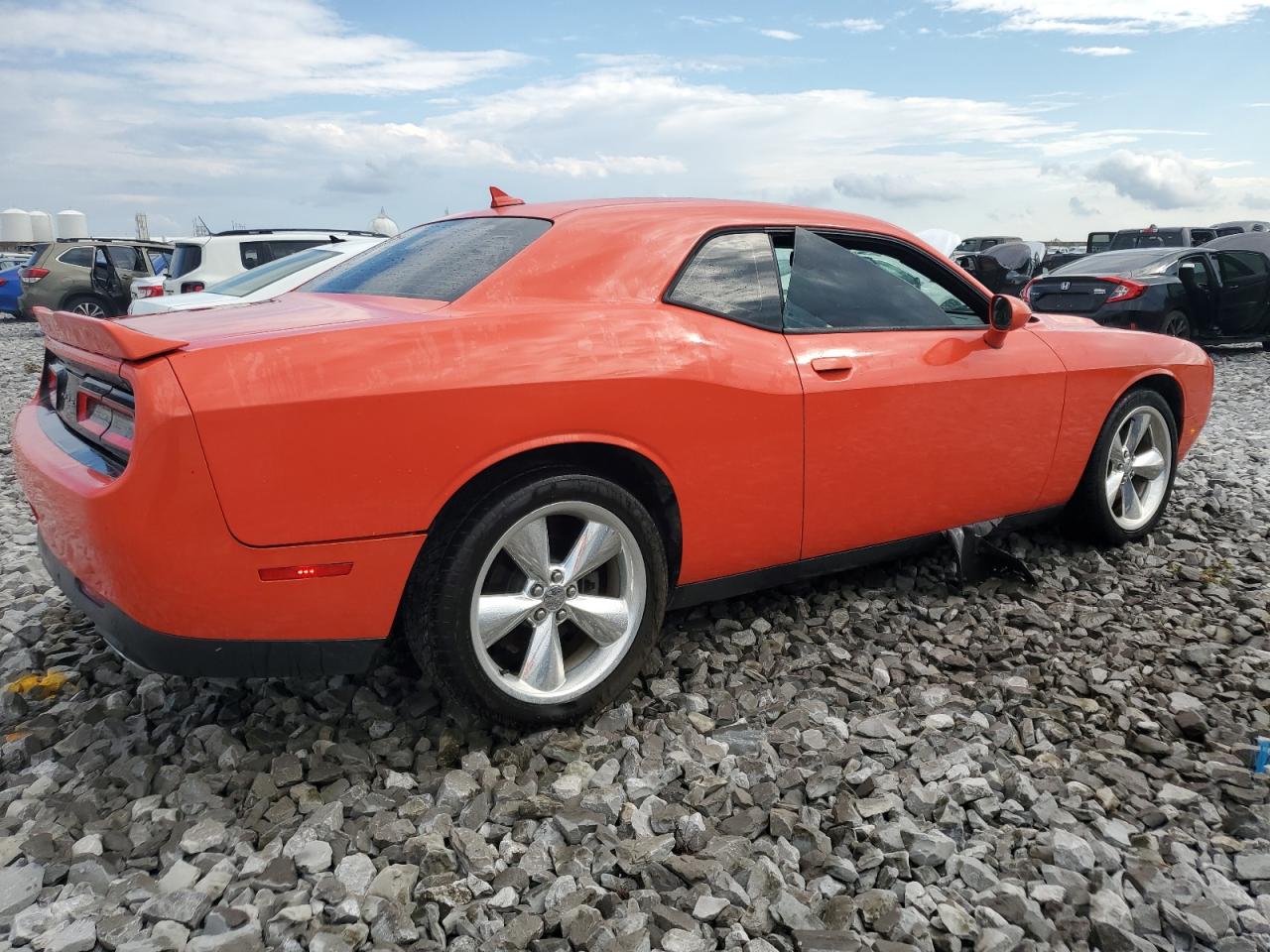 2016 Dodge Challenger - Image 3