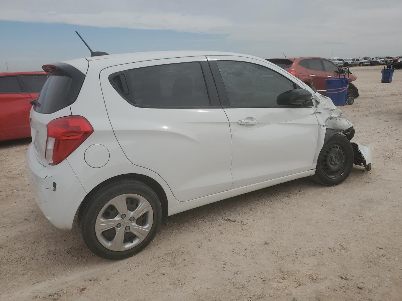 VIN KL8CB6SA6LC458010 2020 CHEVROLET SPARK no.3