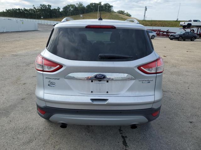  FORD ESCAPE 2015 Srebrny