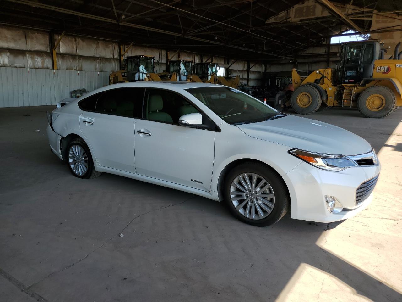2015 Toyota Avalon - Image 4