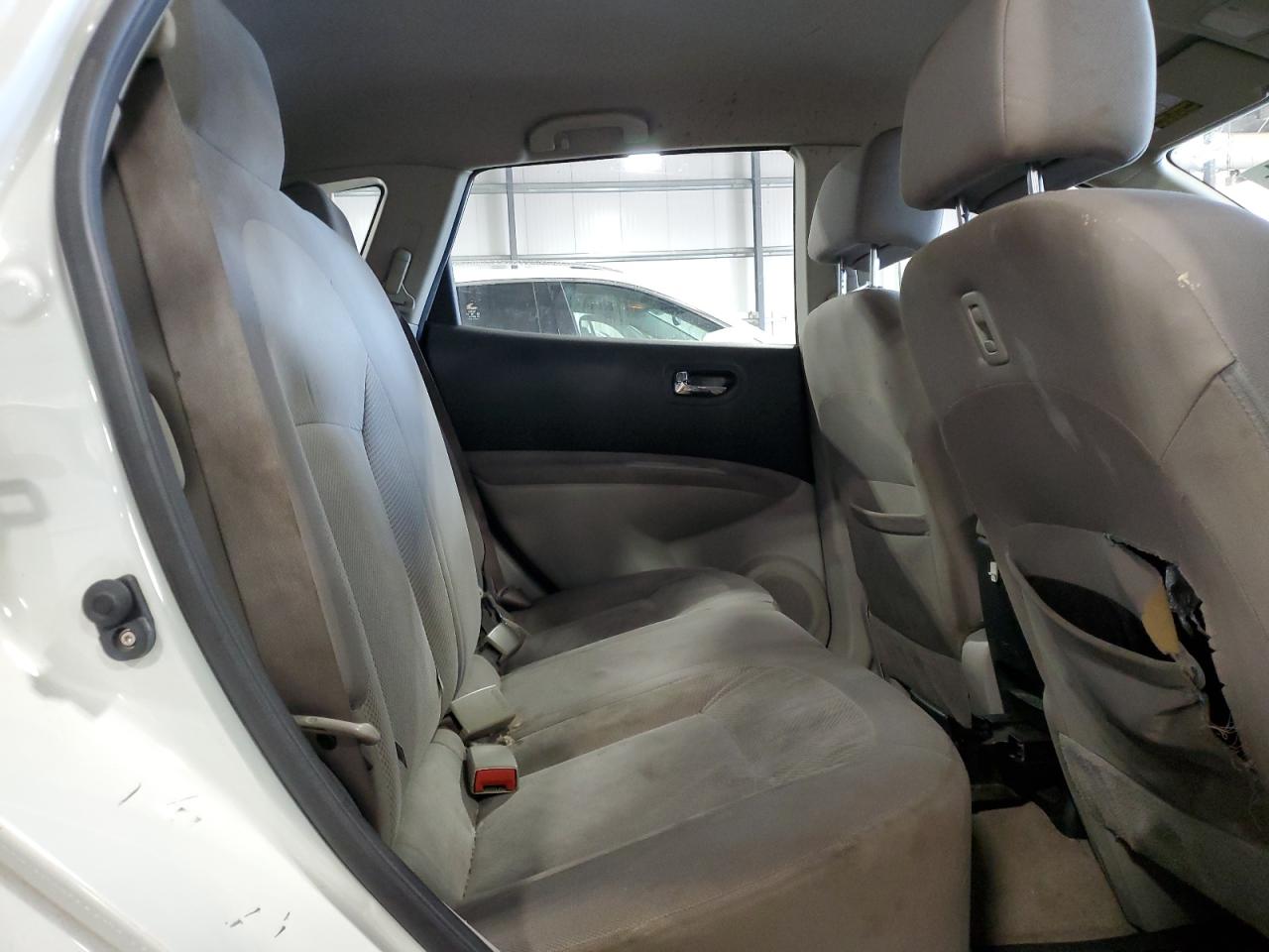 2012 Nissan Rogue - Image 11