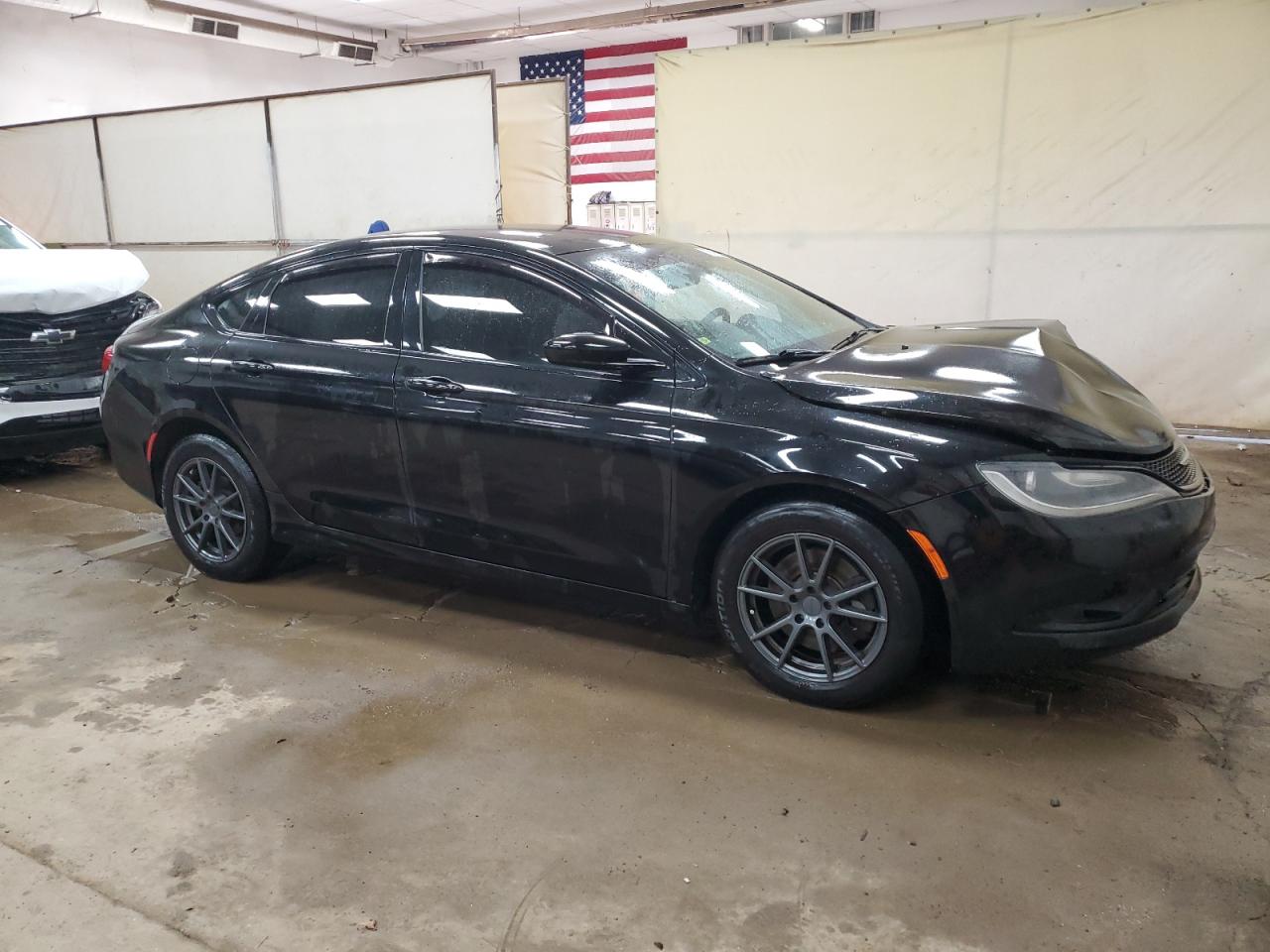 2015 Chrysler 200 - Image 4