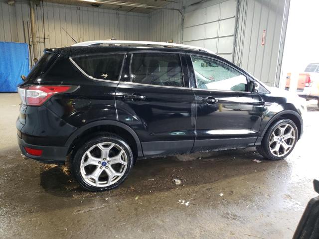  FORD ESCAPE 2017 Czarny