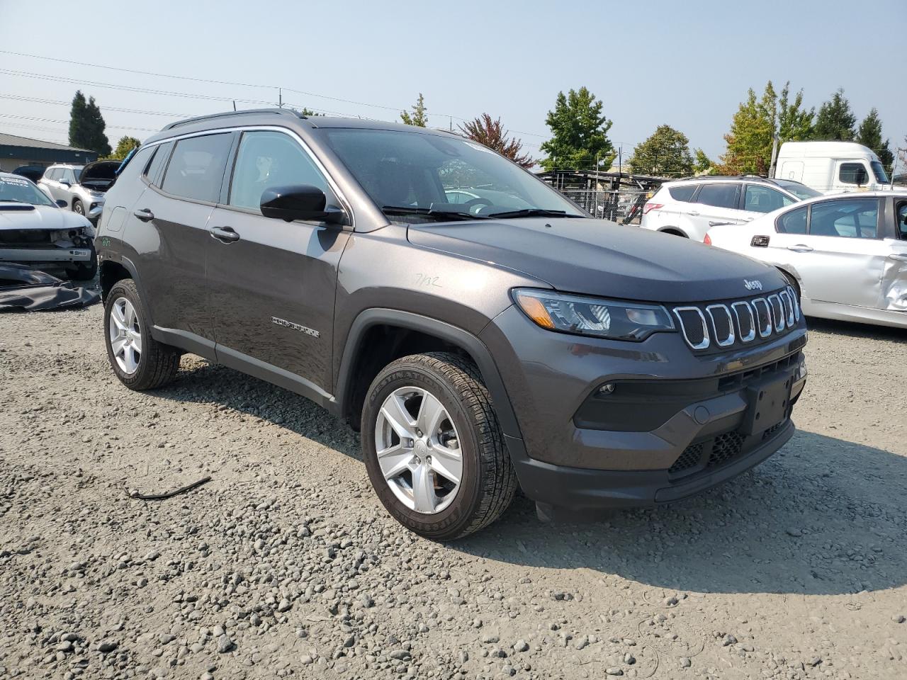 VIN 3C4NJDBB3NT236757 2022 JEEP COMPASS no.4