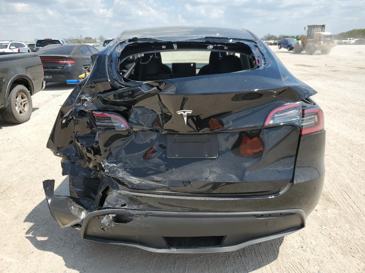 7SAYGDEDXRF008741 2024 Tesla Model Y