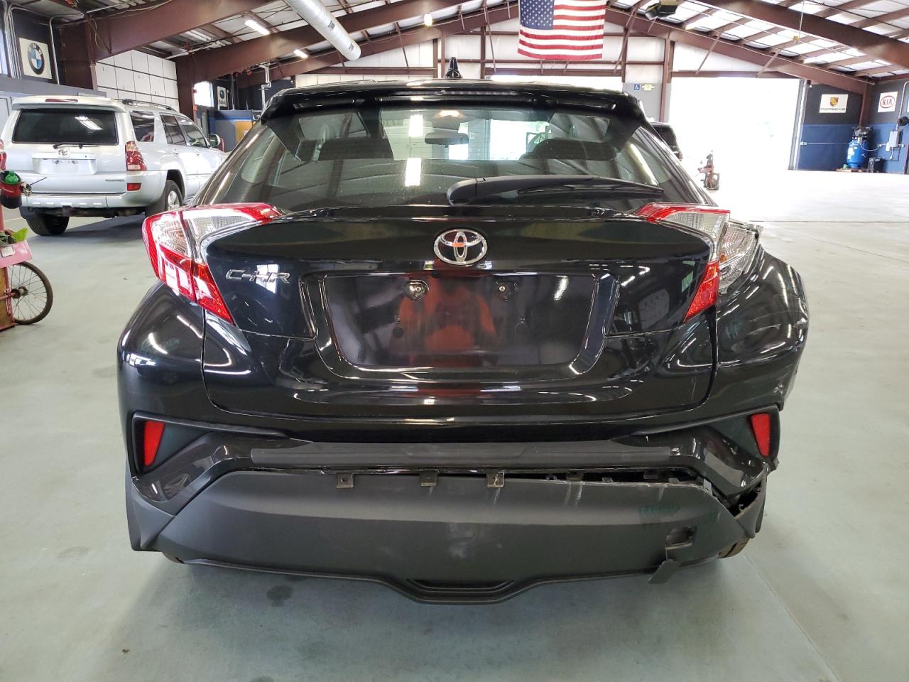 NMTKHMBX2LR102922 2020 Toyota C-Hr Xle