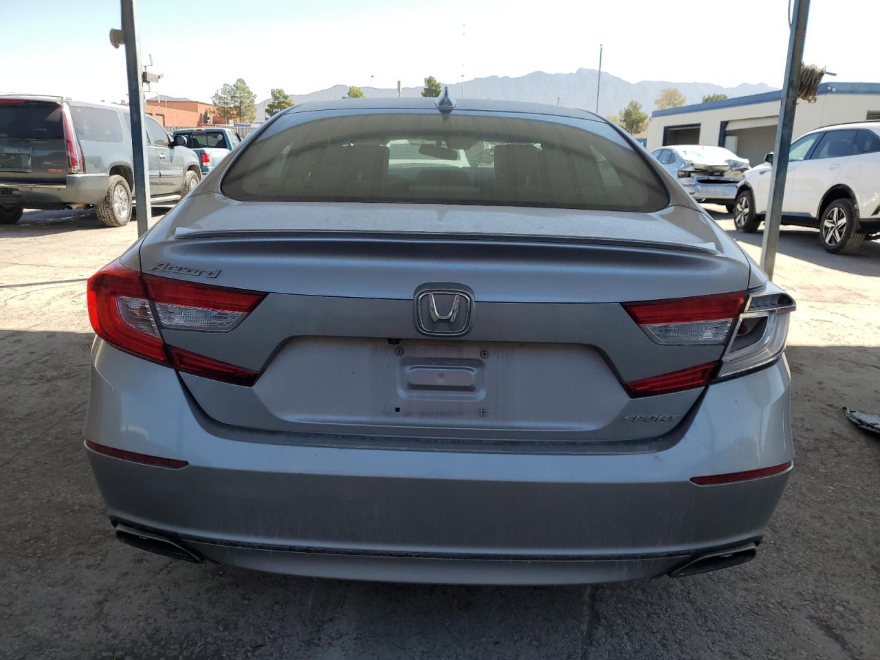 1HGCV1F30JA166201 2018 Honda Accord Sport