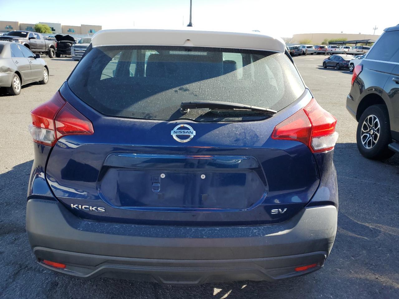 2019 Nissan Kicks S VIN: 3N1CP5CU8KL553685 Lot: 71775664