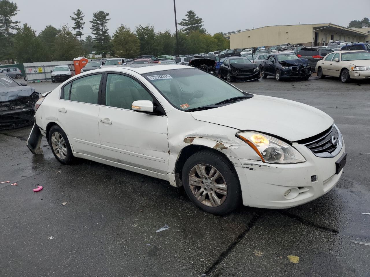 2011 Nissan Altima - Image 4