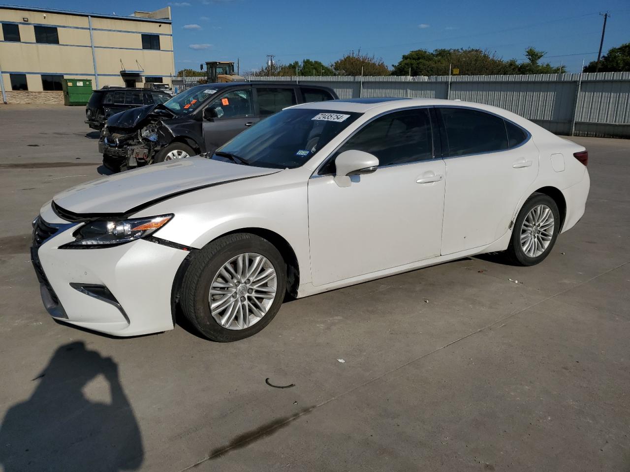 58ABK1GG6HU060174 2017 LEXUS ES - Image 1