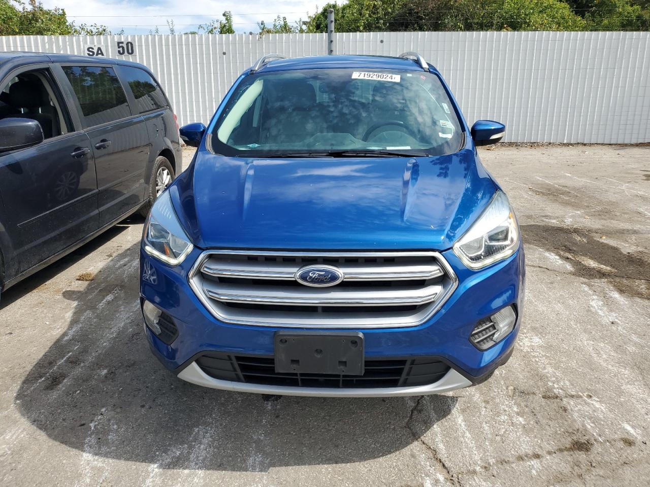 1FMCU9J94HUA81314 2017 Ford Escape Titanium