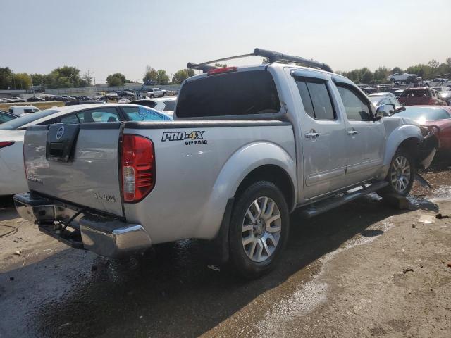  NISSAN FRONTIER 2012 Srebrny