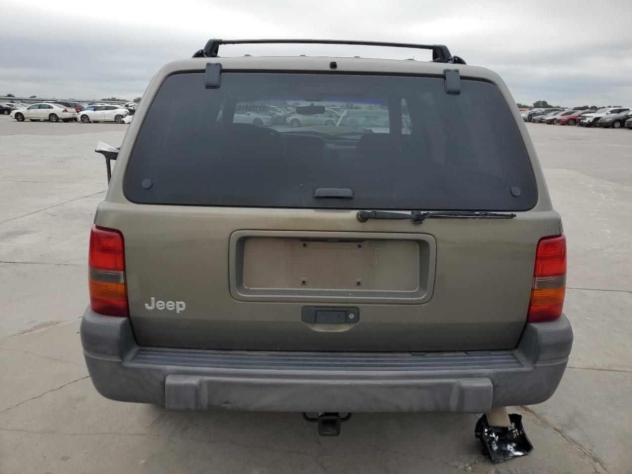 1998 Jeep Grand Cherokee Laredo VIN: 1J4FX58S0WC337066 Lot: 69125414