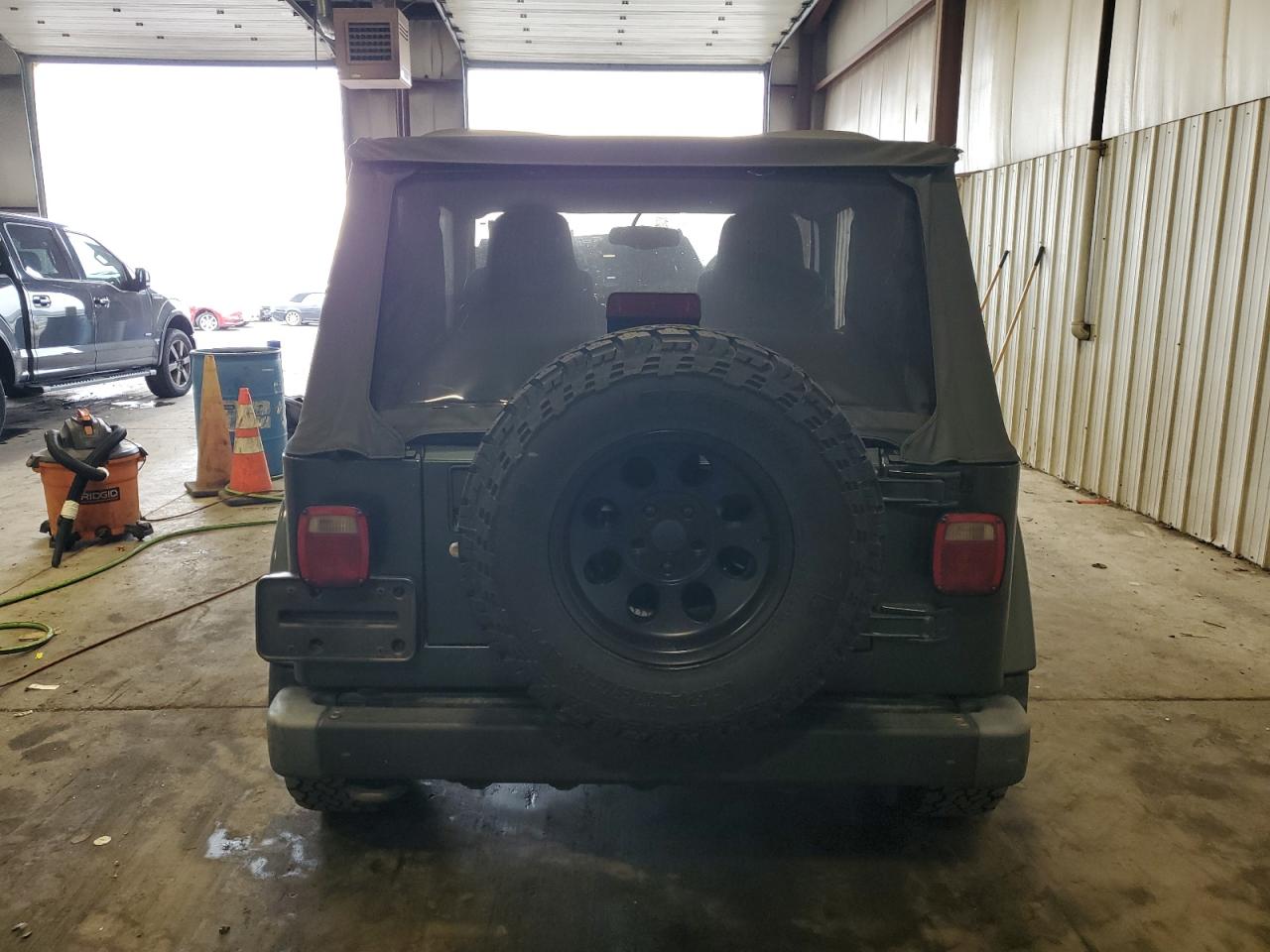 2003 Jeep Wrangler / Tj Sahara VIN: 1J4FA59S93P303096 Lot: 71976284