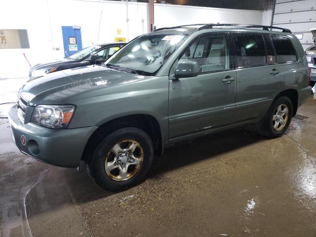 2004 Toyota Highlander 