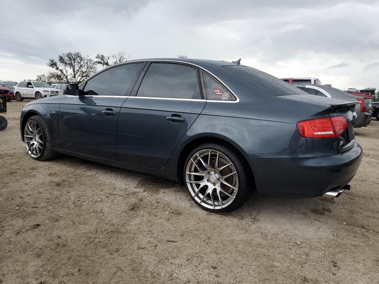 2010 Audi A4 - Image 2