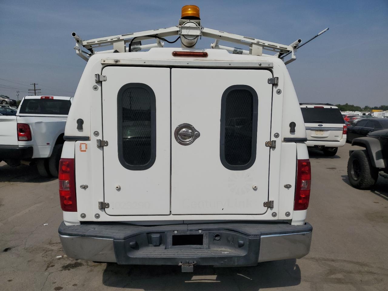 2012 Chevrolet Silverado - Image 6
