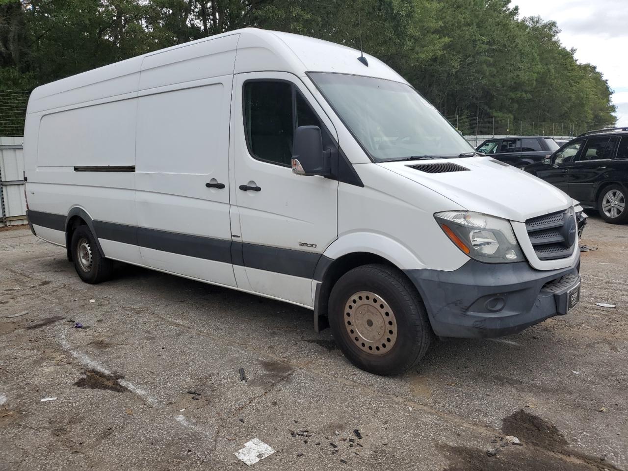 VIN WD3PE8DD3GP331226 2016 MERCEDES-BENZ SPRINTER no.4