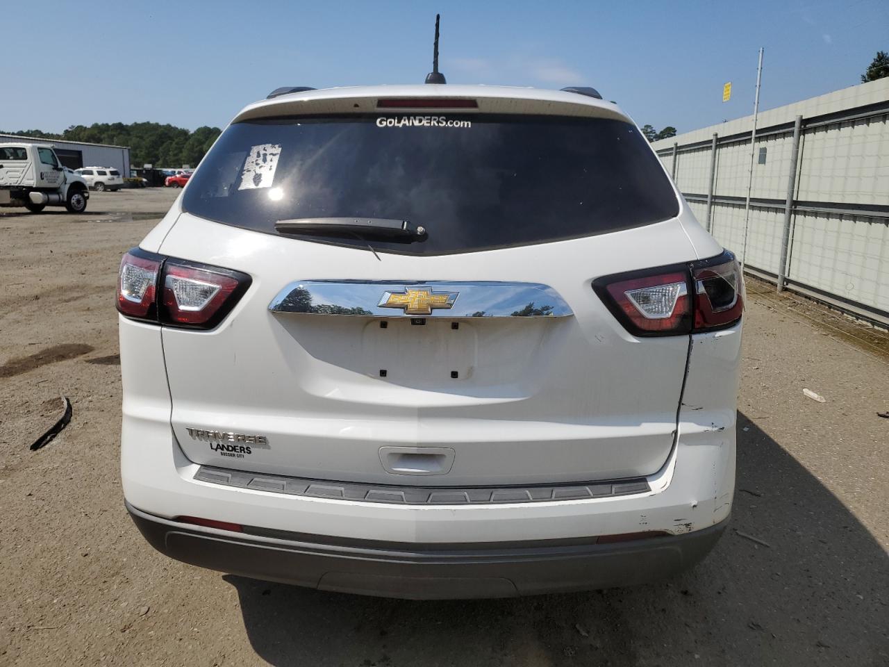 2017 Chevrolet Traverse Ls VIN: 1GNKRFKDXHJ148431 Lot: 70141284