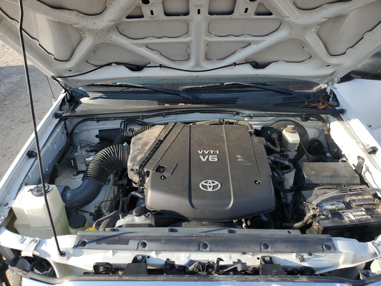 2006 Toyota Tacoma - Image 11