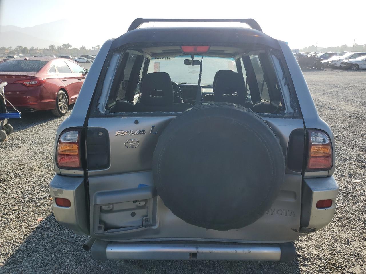 JT3GP10V0Y7066258 2000 Toyota Rav4