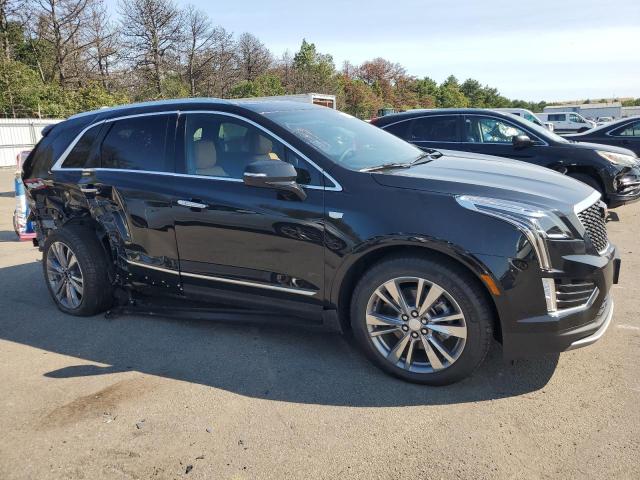  CADILLAC XT5 2024 Чорний