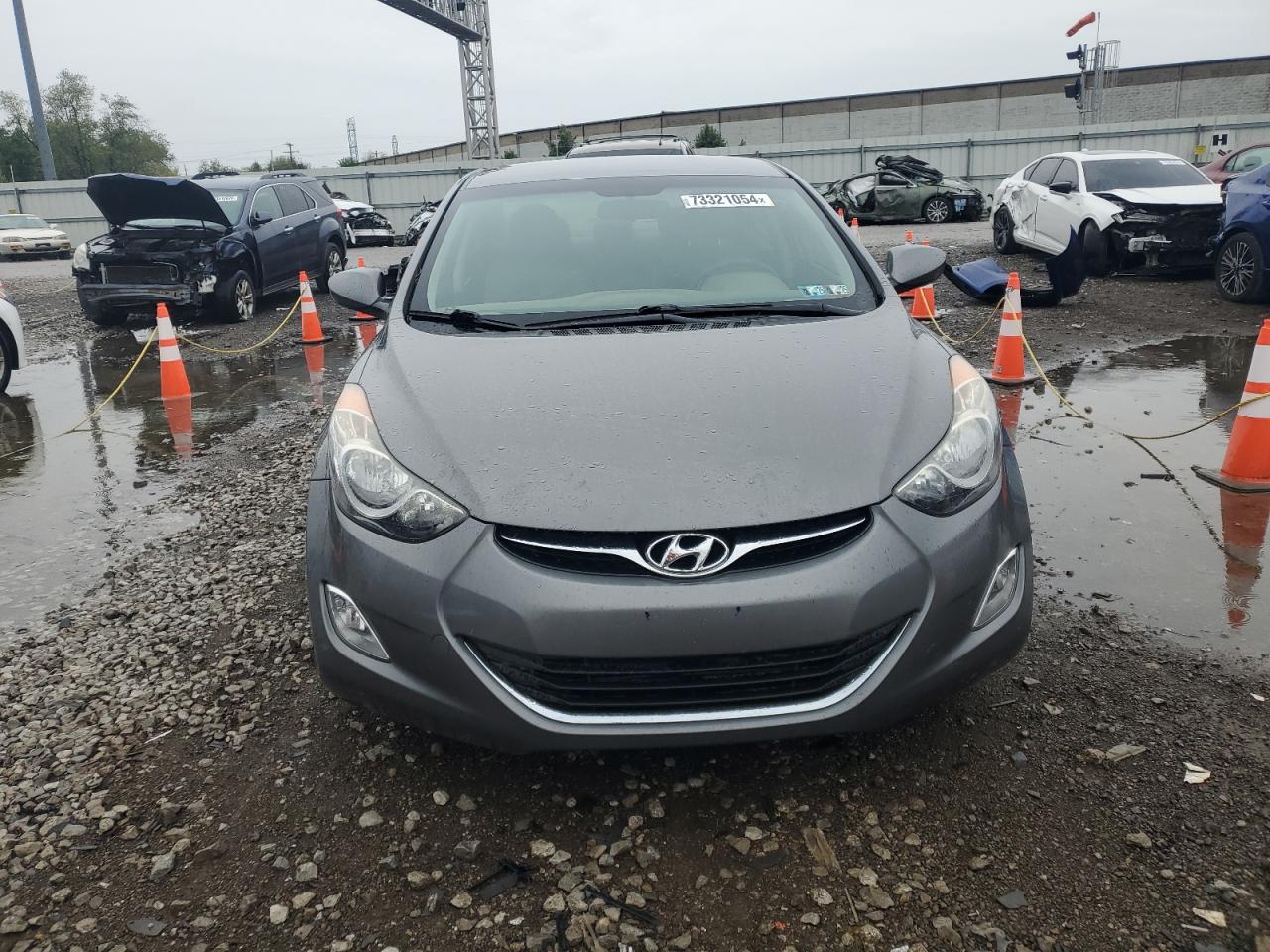 2013 Hyundai Elantra - Image 5