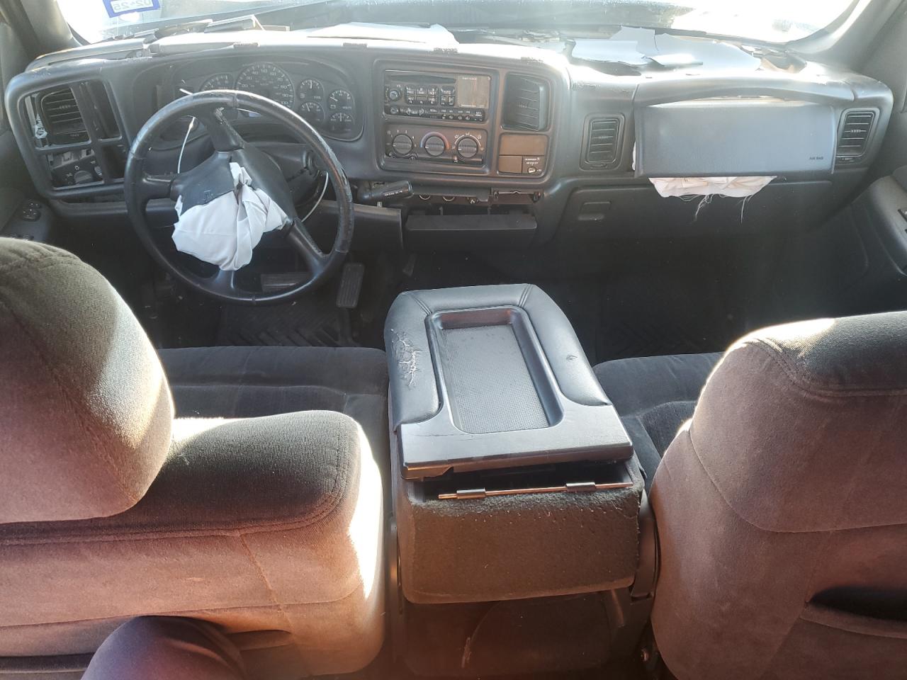 2002 Chevrolet Silverado - Image 8