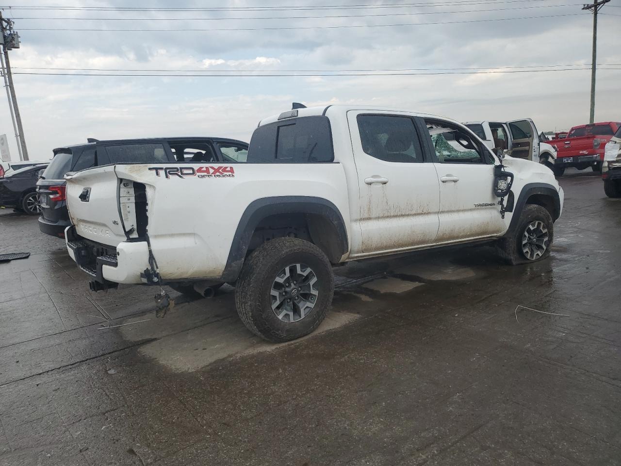 2020 Toyota Tacoma - Image 3