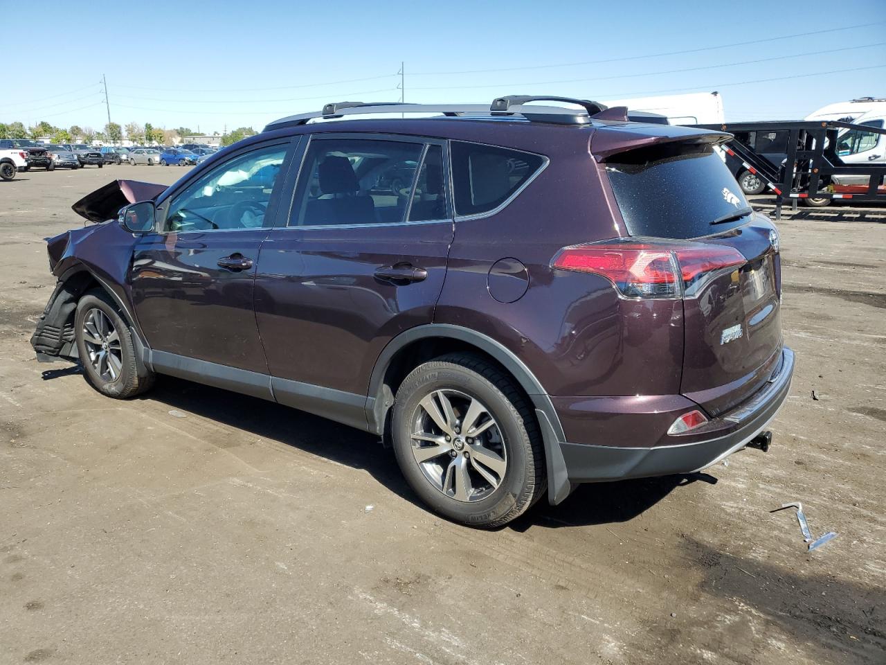 2T3RFREV3HW678618 2017 TOYOTA RAV 4 - Image 2