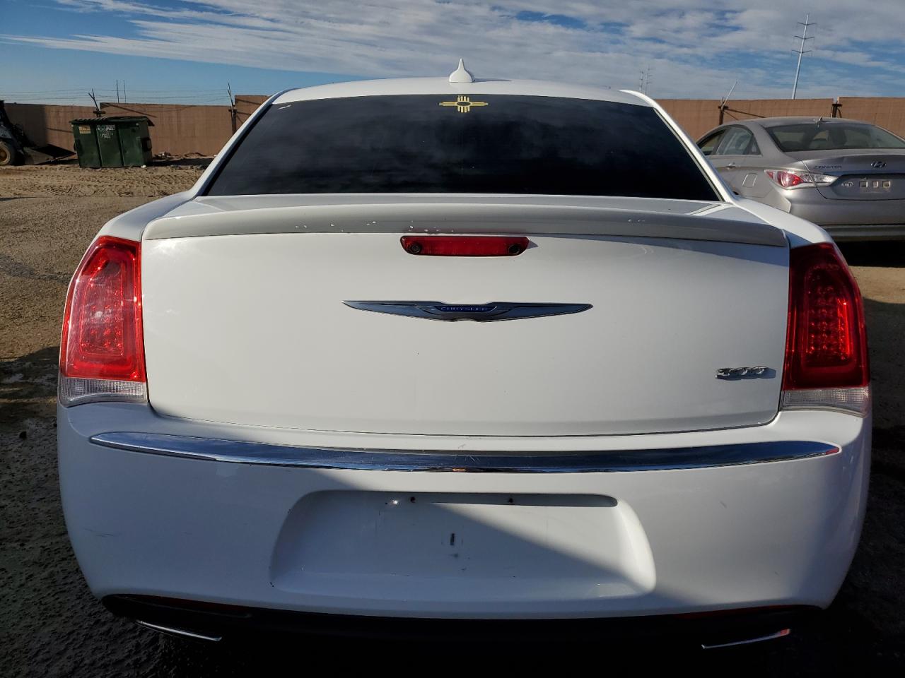 2C3CCAAG2JH330990 2018 Chrysler 300 Touring