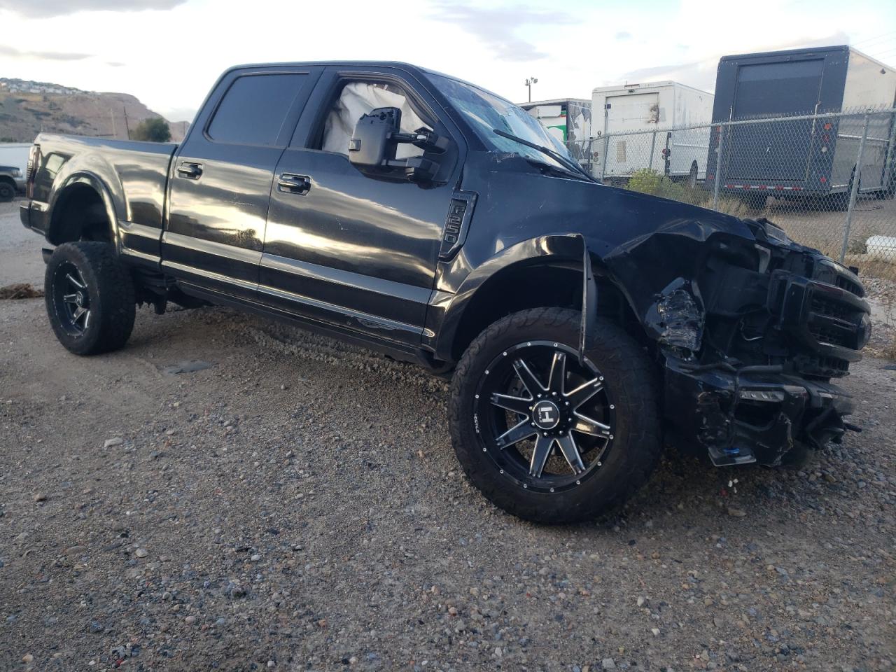 2022 Ford F250 - Image 4